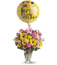 Teleflora's Dazzling Day Bouquet from Swindler and Sons Florists in Wilmington, OH
